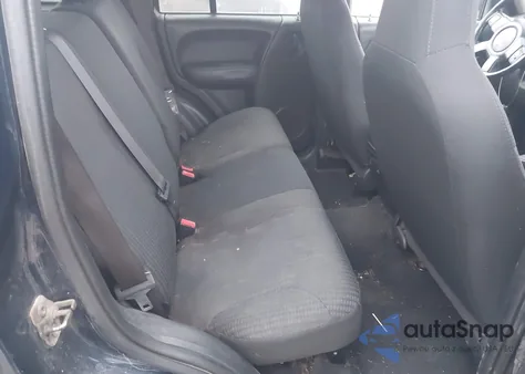 2003 Jeep Liberty Sport z USA, uszkodzony, nr VIN 1J4GL48K73W538175